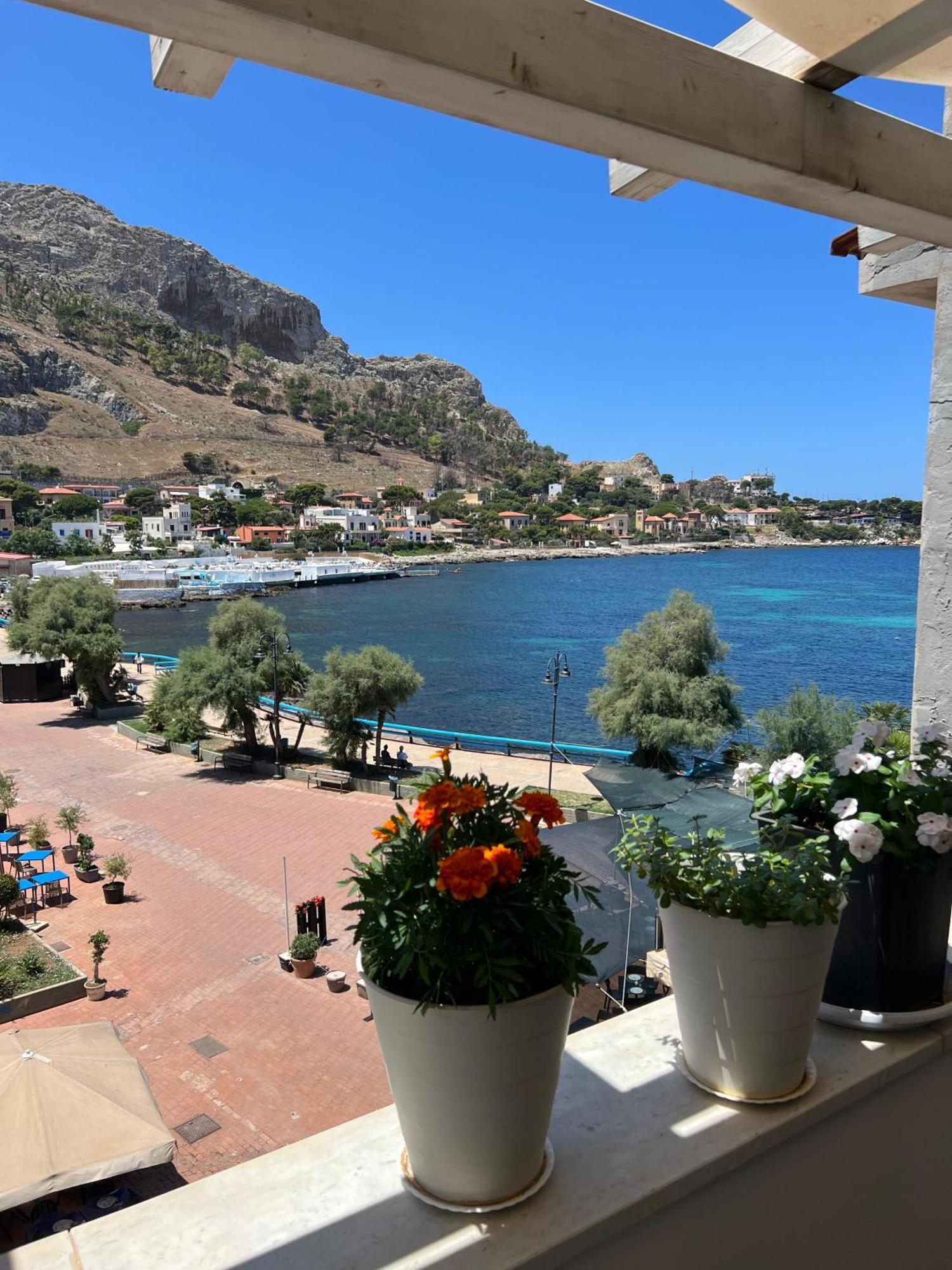 La Piazzetta A Mare Holiday House Sferracavallo Extérieur photo