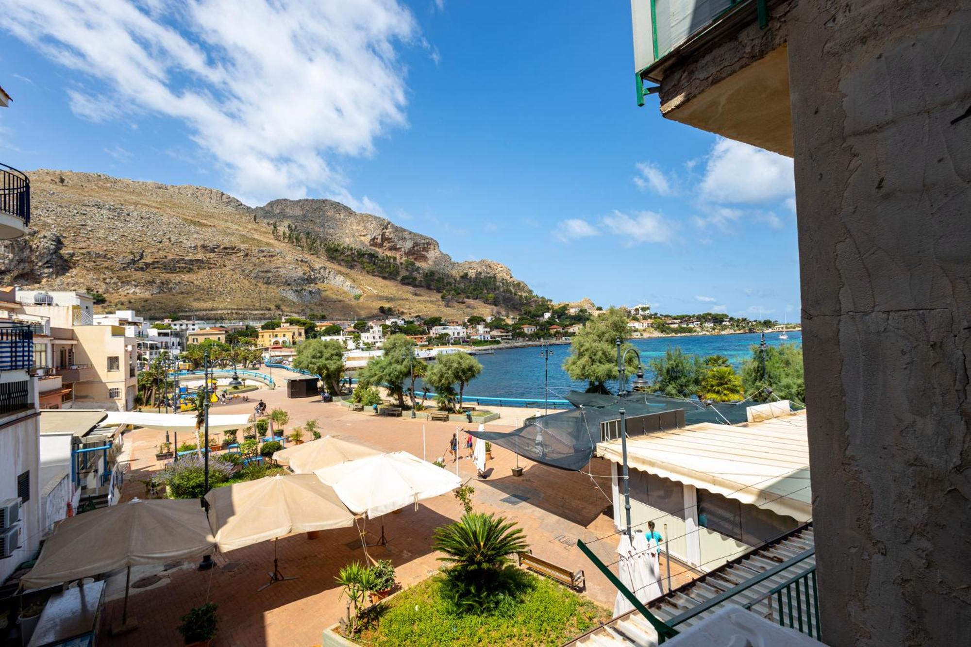 La Piazzetta A Mare Holiday House Sferracavallo Extérieur photo
