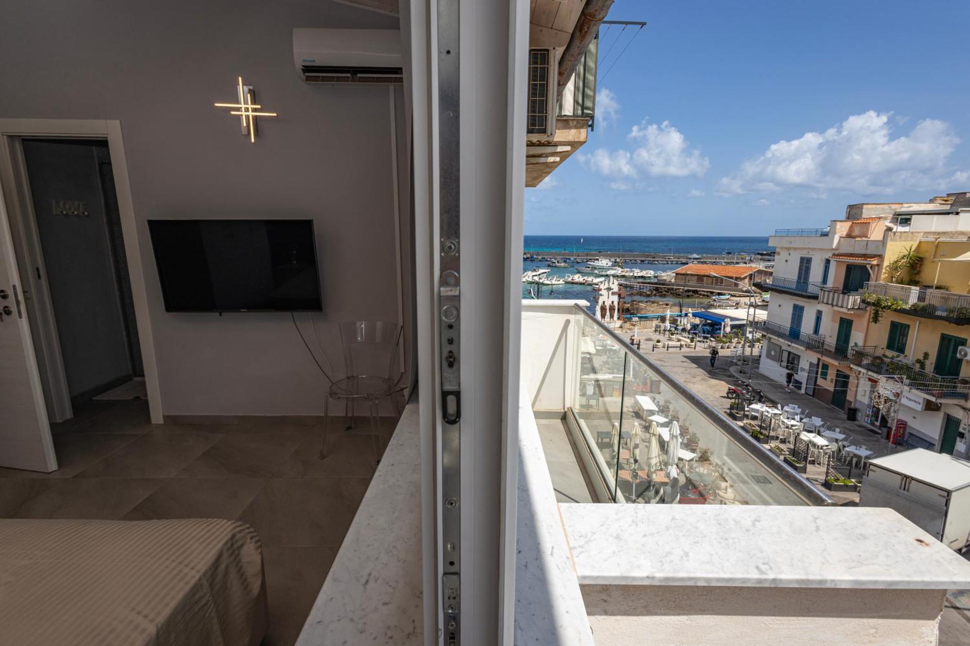 La Piazzetta A Mare Holiday House Sferracavallo Extérieur photo