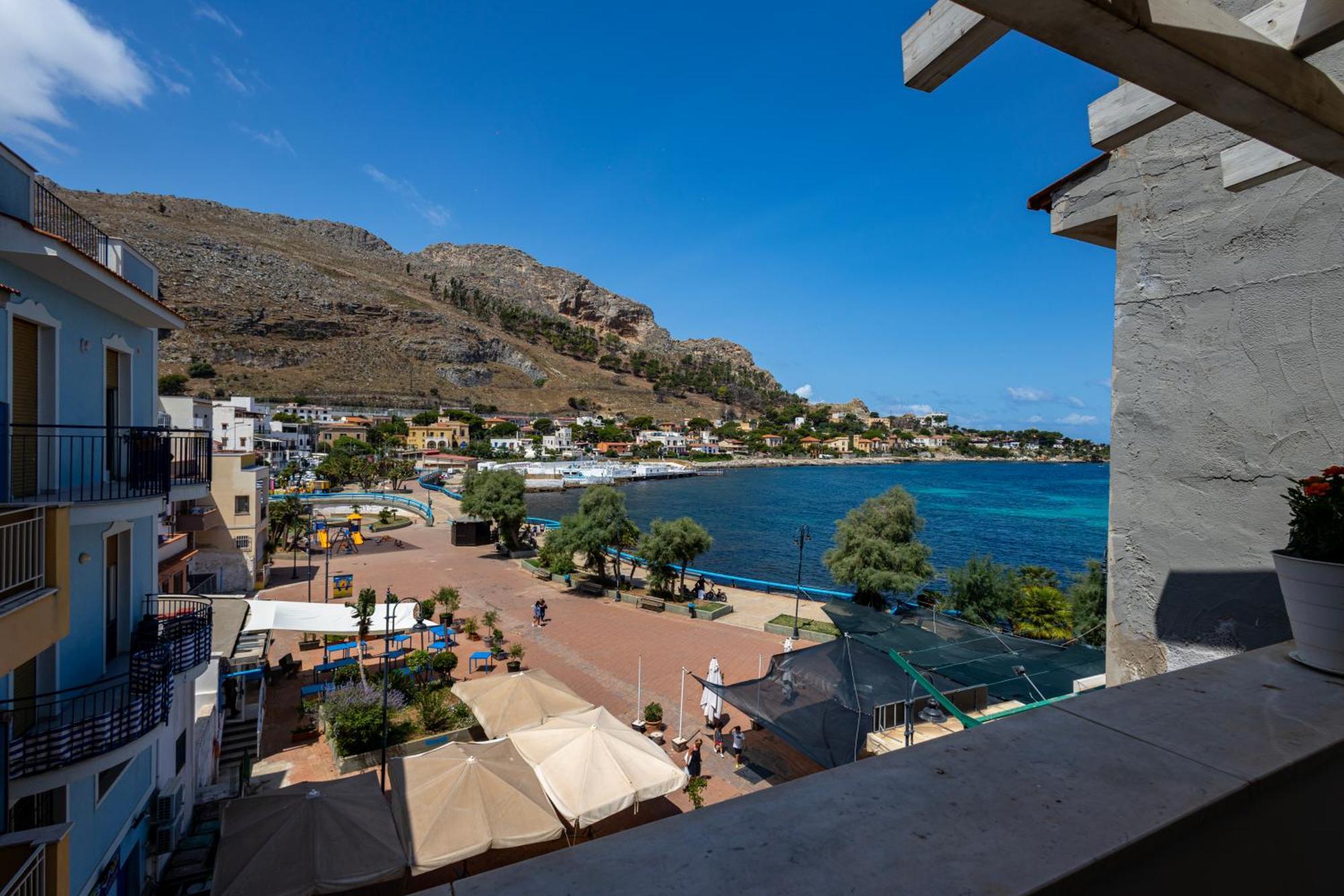 La Piazzetta A Mare Holiday House Sferracavallo Extérieur photo